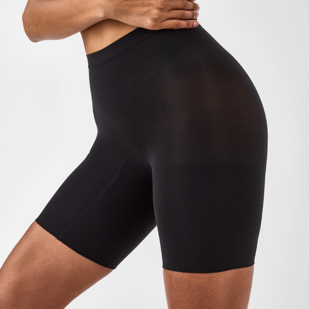 Spanx Power Short - Picture 3 of 4